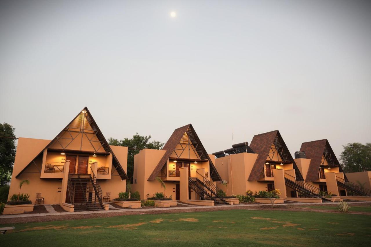 Jagira Ananta Elite , Sasan Gir Hotel Chitrod Exterior photo