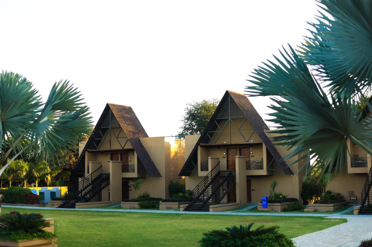 Jagira Ananta Elite , Sasan Gir Hotel Chitrod Exterior photo
